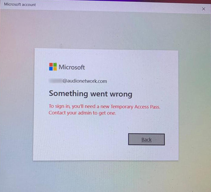 Logging Into Your Laptop Something Went Wrong Error Message Audio 